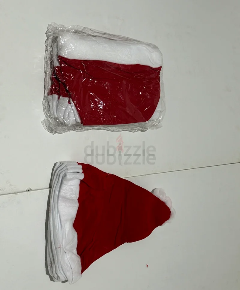 Festive Santa Hat for Holiday Cheer!63240133358082111