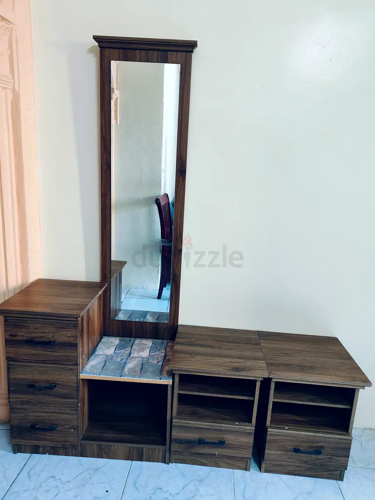 Dressing Table with Mirror