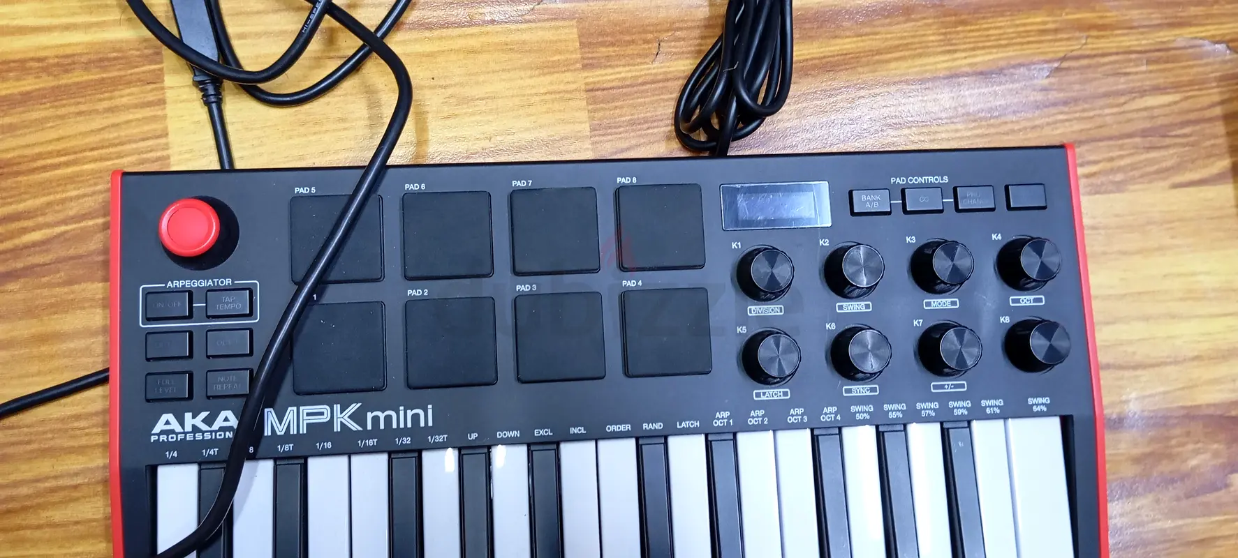 لوحة مفاتيح MIDI63227279284482111
