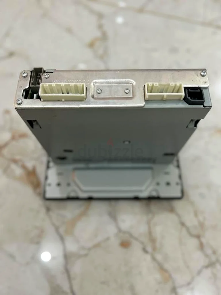 مشغل وسائط نيسان X تيرا للبيع63166644636418112