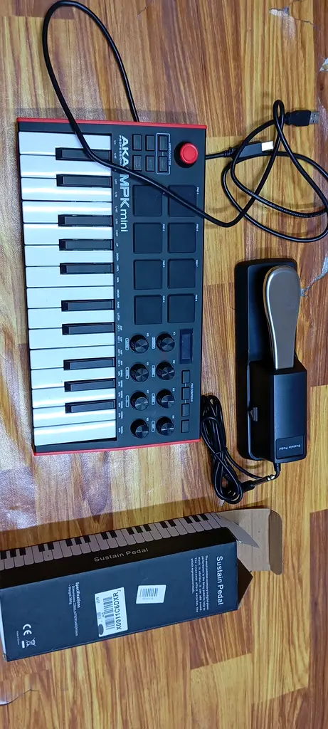 لوحة مفاتيح MIDI