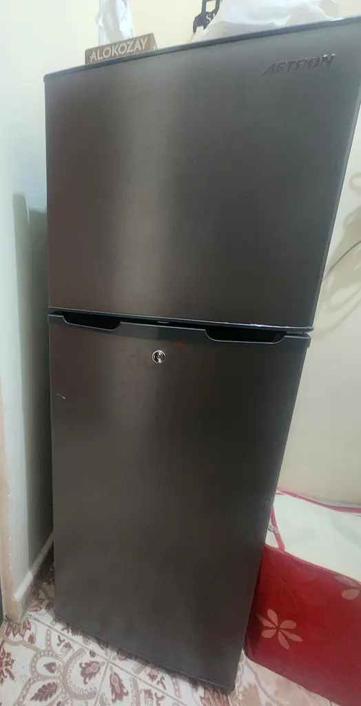 ثلاجة ببابين للبيع