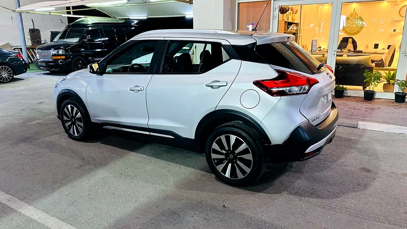 NISSAN KICKS SV 2019 V4 GCC VERY CLEAN CAR NO ACCIDENT63231159335171113