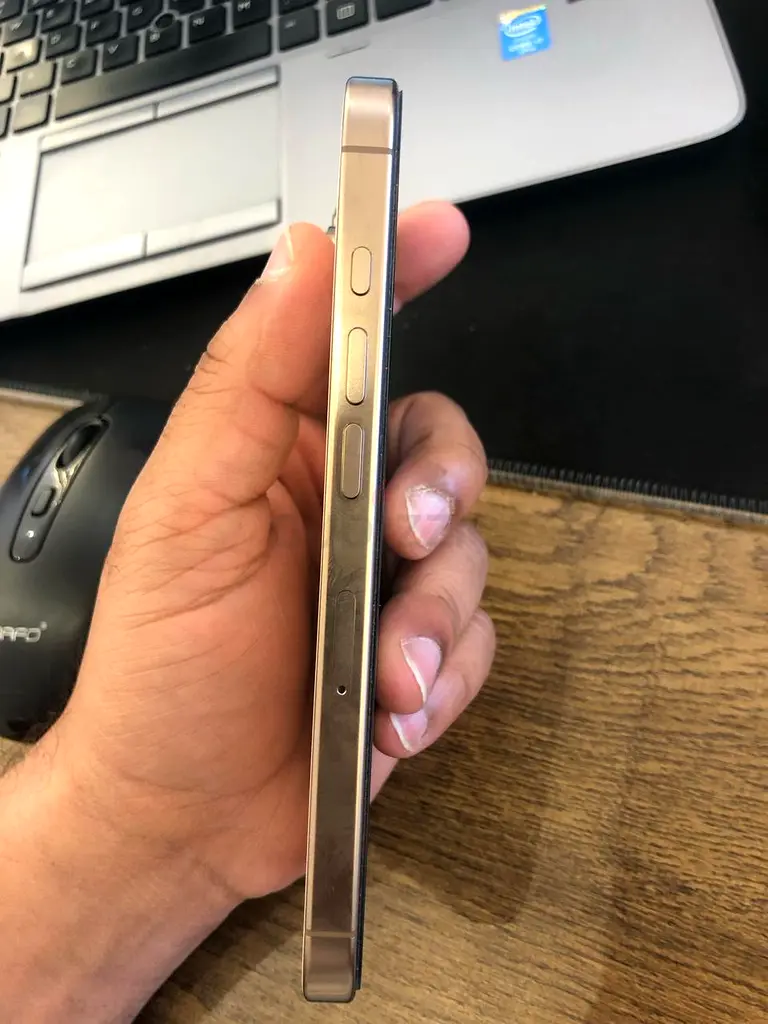 iPhone 16 pro63213937320322111