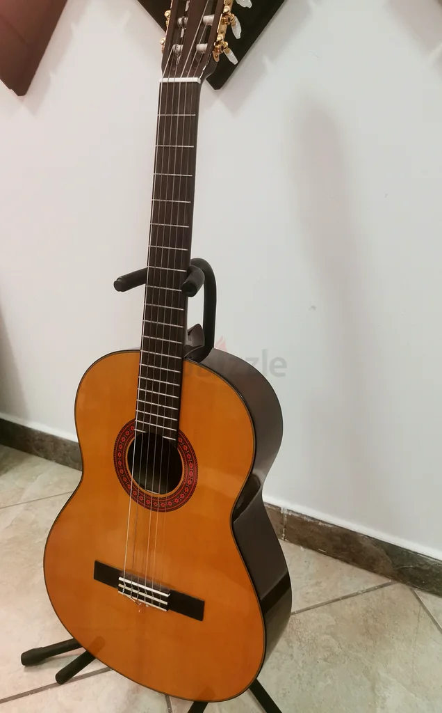 غيتار ياماها سي 7063230709271811113