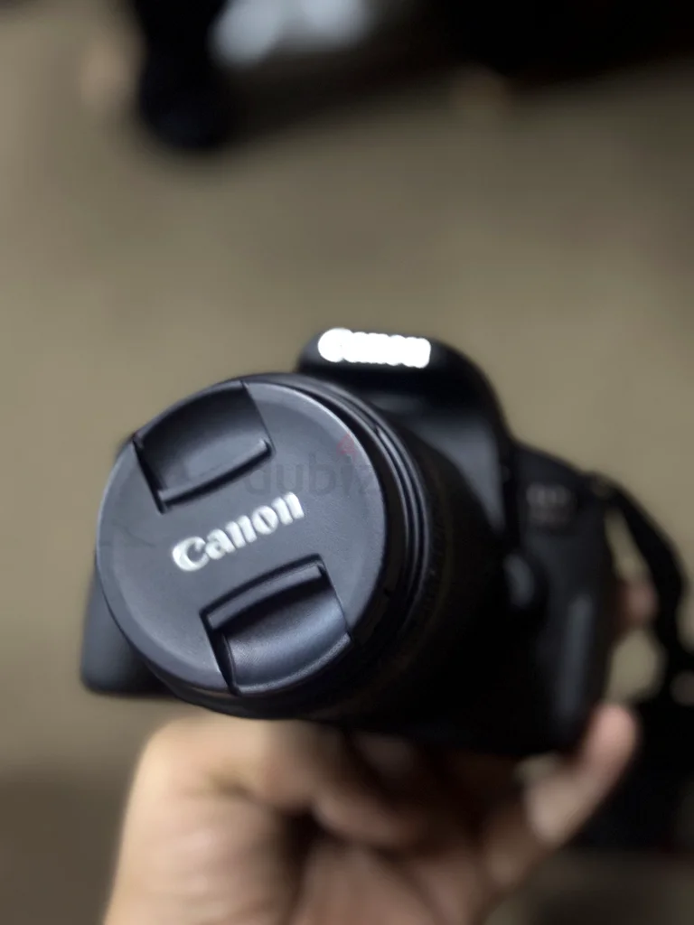 سوني كانون إي أو إس ٧٠٠د63233637613698111