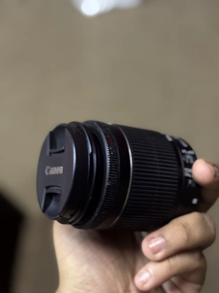 سوني كانون إي أو إس ٧٠٠د63233637613698112