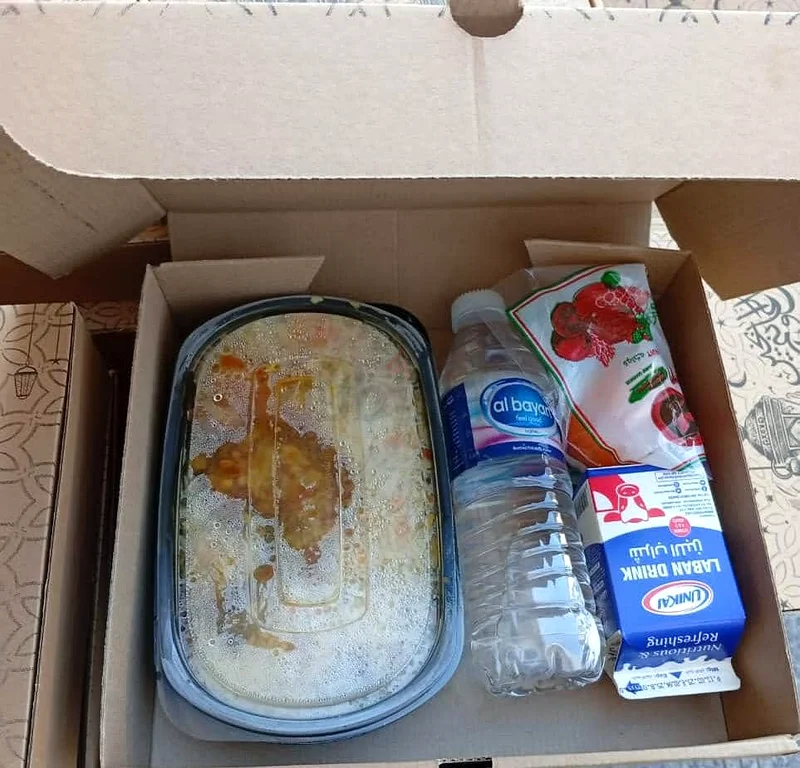 Home-cooked meals and iftar for fasting people63220330188930113