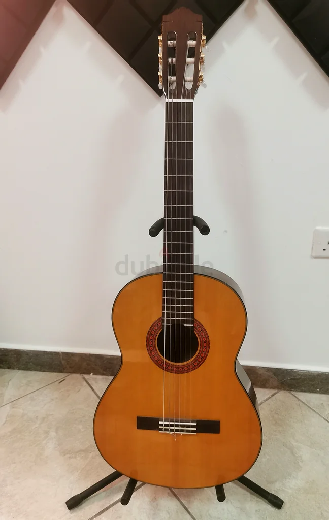 Guitar yamaha c7063230709271811117