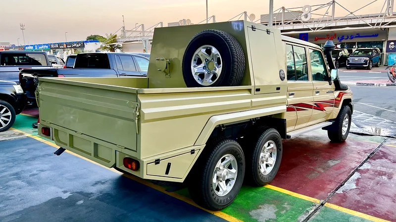 تويوتا لاند كروزر 6X6 // دفع سداسي العجلات63138716045441114