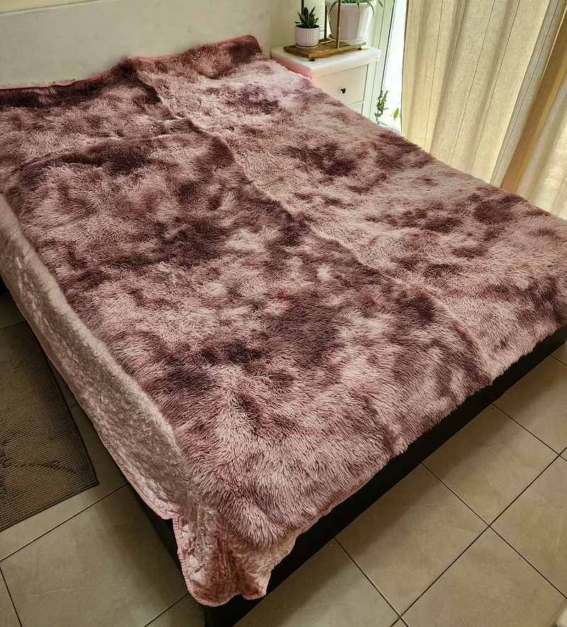 Soft and Stylish Fluffy Rug for Cozy Spaces63185241362179112