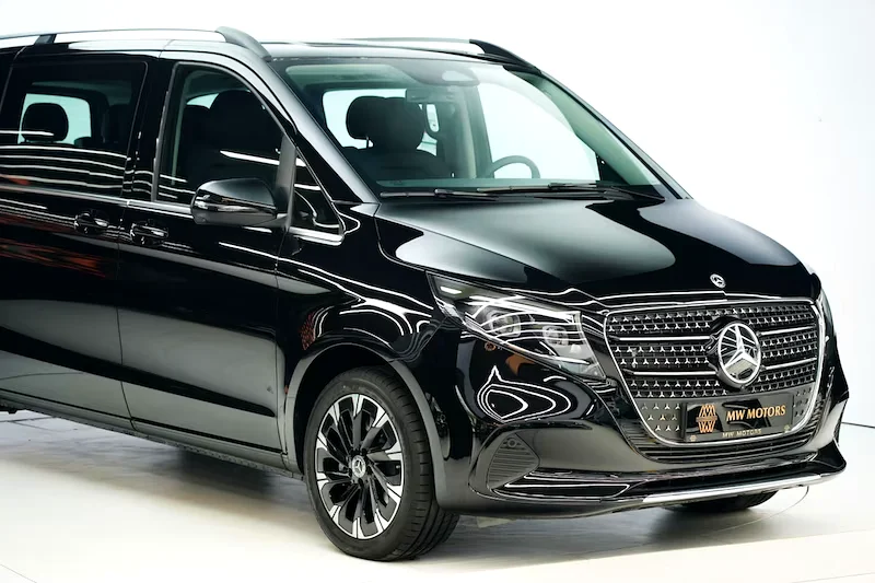 Mercede-Benz V 300 AVANTGARDE | 2025 GCC 0km | Agency Warranty | 360 View | 64 colors Ambeint Lights63177937101955112