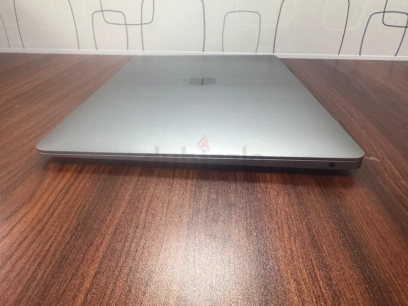 Macbook Air M1 | 8 GB /256 GB63167579723394111