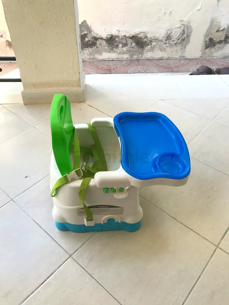 BABY CHAIR AVAILABLE63204865324161119