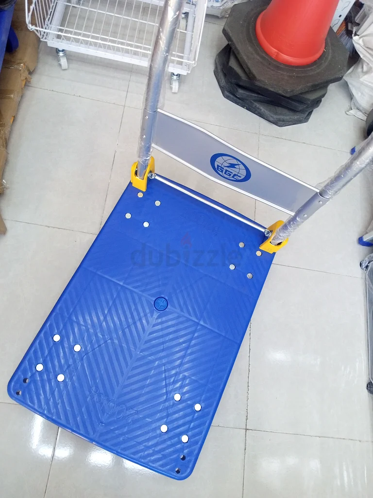 عربة بلاستيكية 200 كجم63219338286211111