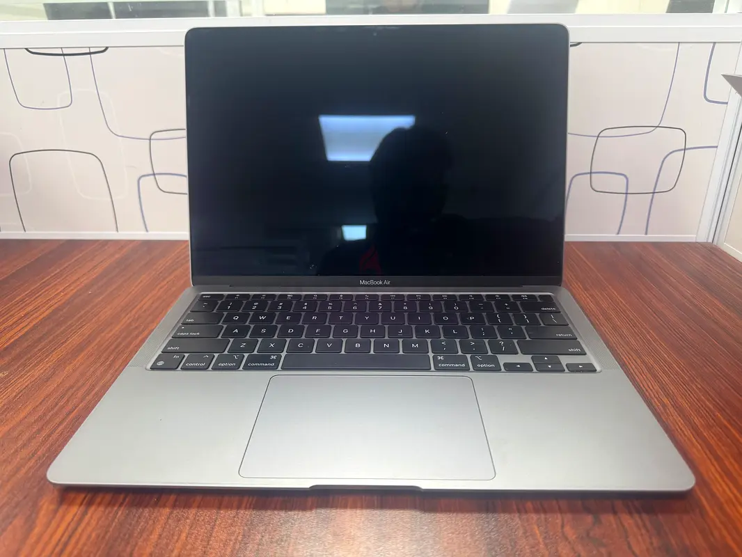 Macbook Air M1 | 8 GB /256 GB63254993596801115