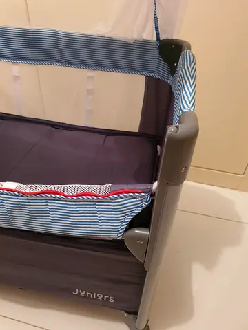 Juniors next to me crib