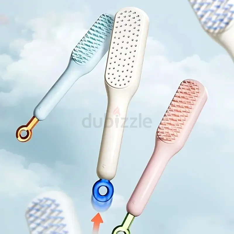Self cleaning hairbrush632326422274591112