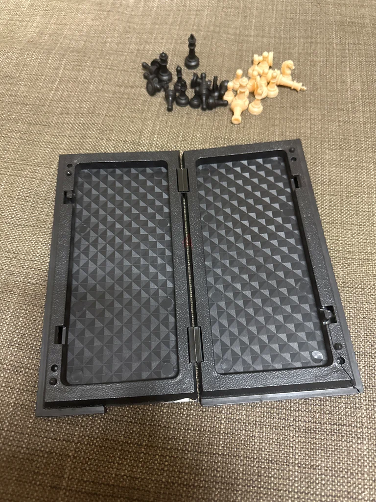 Foldable magnetic chessboard and coins. Portable school. Strategic Chess Set - Perfect for All Ages!63244206317057113