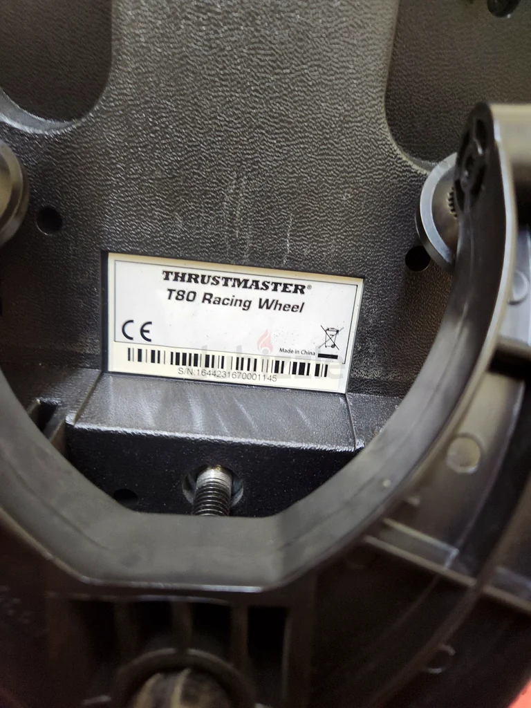 PS4 Steering Wheel . Thrustmaster63174325180417112