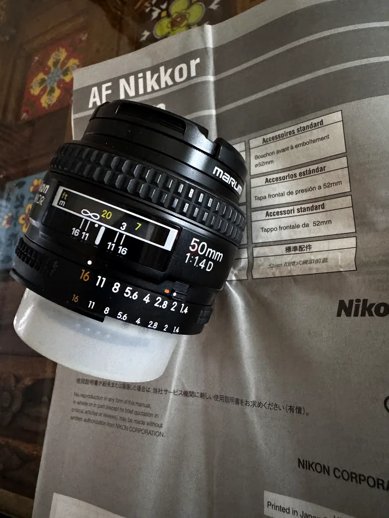 عدسة نيكور 50 مم f/1.4D63234134156289111