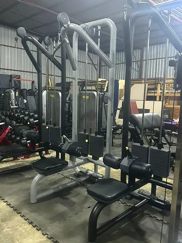 Technogym Lat Pull Down - AED 5000