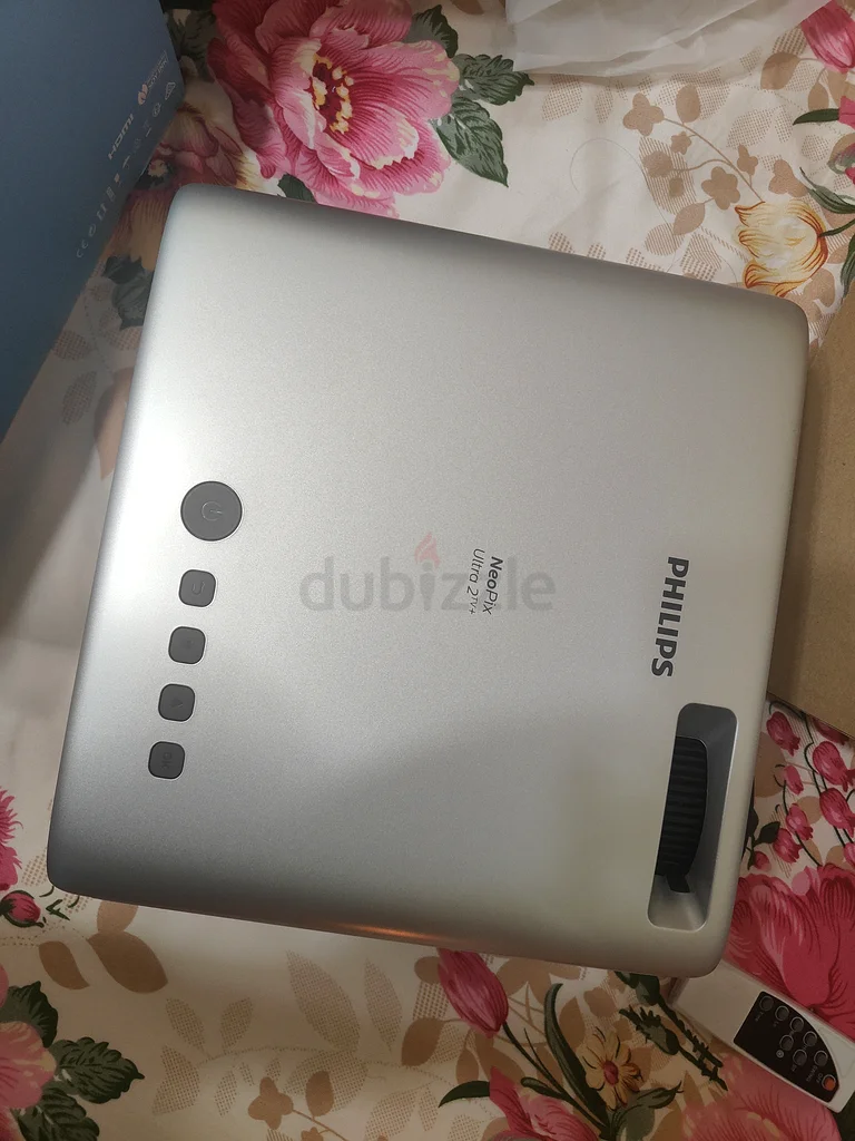 High-Quality LED Projector for Home Entertainment63164786707458114
