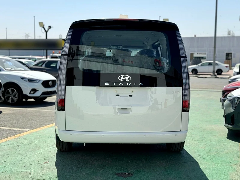 HYUNDAI STARIA DSL 2.2 S550 WHITE 202563406898381443113