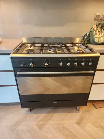 Smeg Top gas oven electric stove Combination 90x60cm freestanding black colour