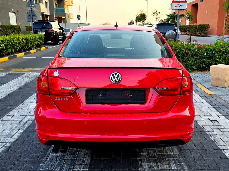 فولكس فاجن جيتا 2015 | 2.0 لتر - 4 أسطوانات | 125,000 كم | مفتاحان | سجل صيانة كامل | مواصفات دول مجلس التعاون الخليجي63170385349122114