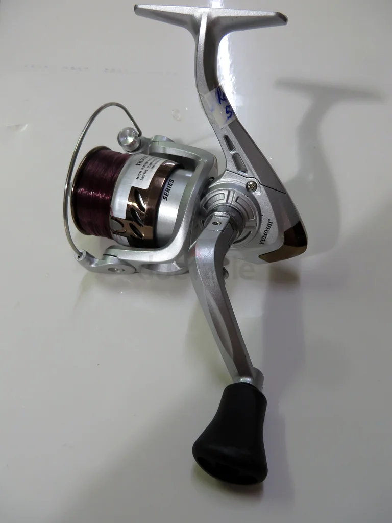 2.4m Carbon Fishing Rod and 5000 Reel unused63243194014083111