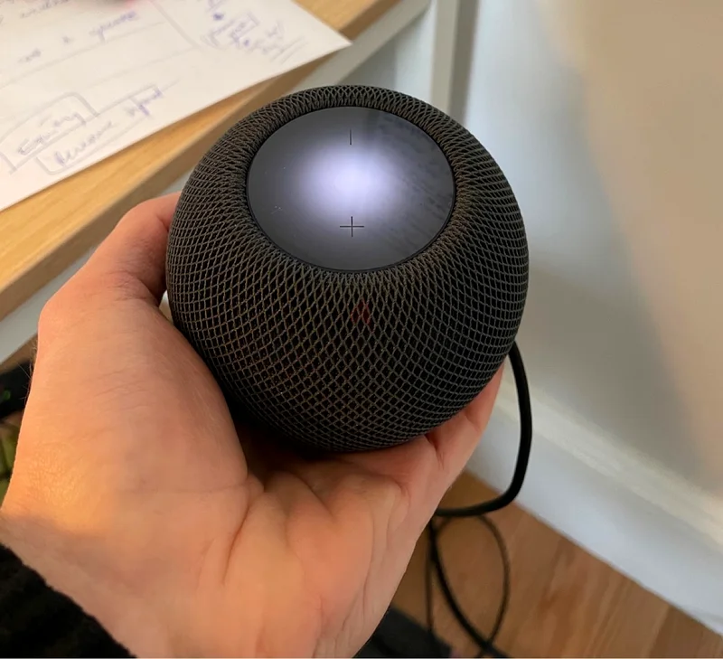 Apple home pod mini for sale632612771464981129