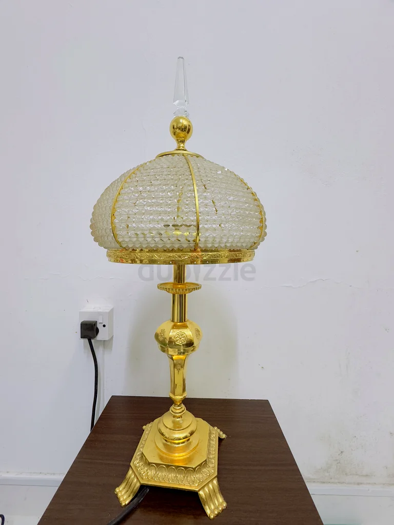 مصباح طاولة كلاسيكي أنيق للبيع632198286346261122