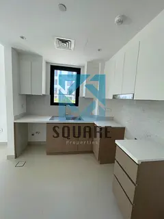 1 BR / TERRACE / BIG LAYOUT / VACANT