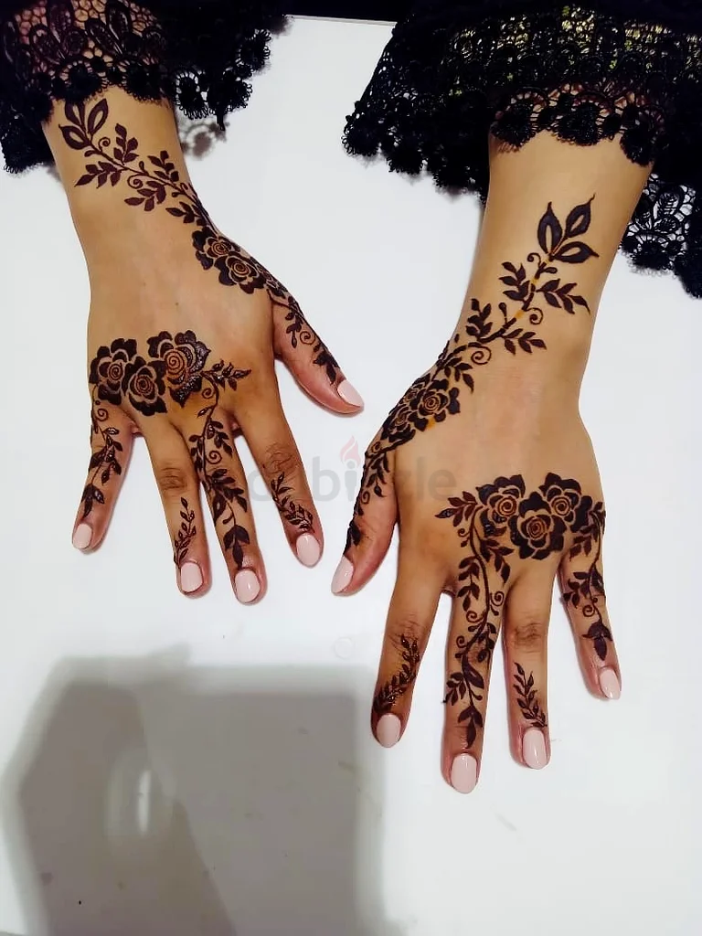 فنان الحناء63221352368387114