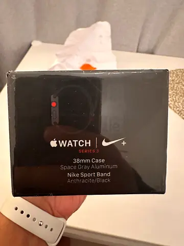Brand New Apple Watch Series 3 Nike+ 38mm gps+cellular new with new battery 100% with small scratch