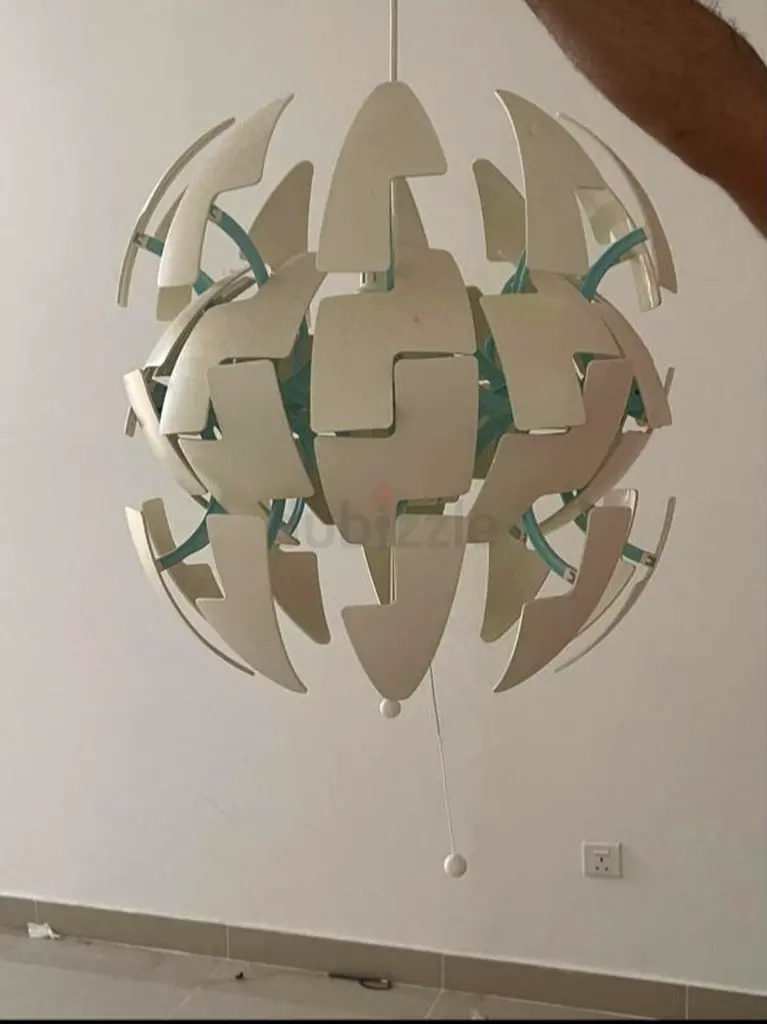 مصباح سقف عصري وأنيق معلق لمنزلك