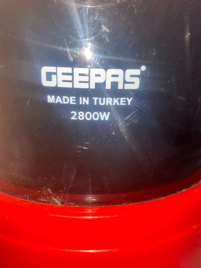 Geepas 2800W Dry  Wet Vacuum Cleaner for Daily Use – 20L Dust Bag Capacity and Powerful Motor63253972325122113
