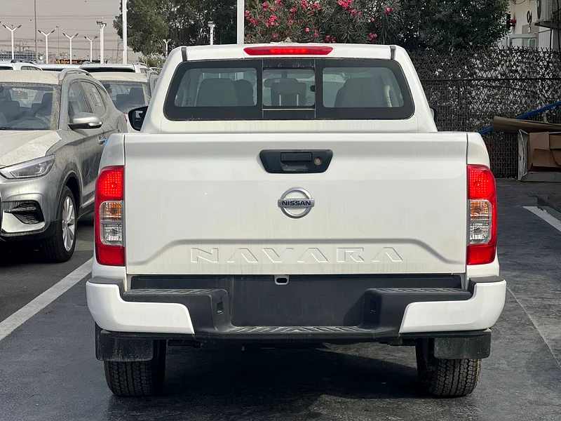 2023 نيسان نافارا | 2.5 بنزين SE 4X2 MT DC PLUS المحرك: 2.5i إخراج منخفض، 4 أسطوانات63148648713986114