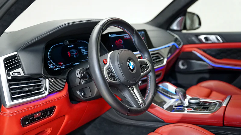 X5 M كومبيتيشن | 4,654 درهم شهريًا | ضمان غير محدود يصل إلى 3 سنوات | مجلس التعاون الخليجي63230656848258113