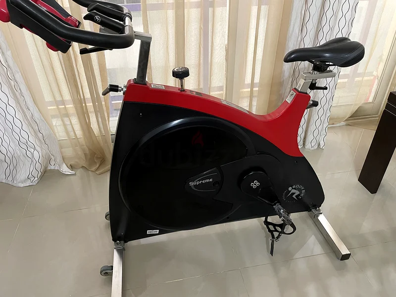 عزز رحلتك في اللياقة البدنية بدراجة التمرين الأنيقة هذه63171313395715111