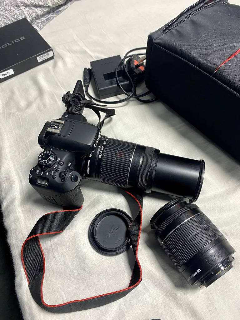 Canon EOS 750D63174322641155111