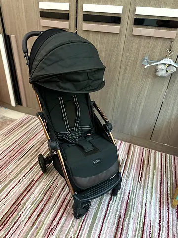 Leclerc influncer stroller