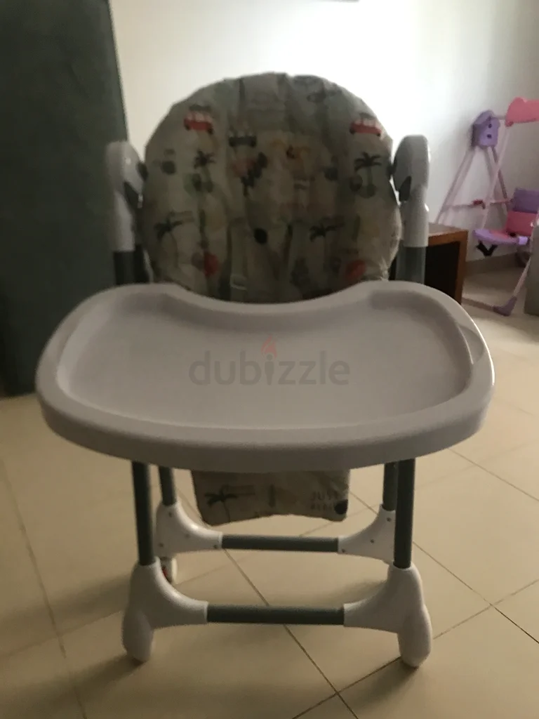 كرسي مرتفع أنيق ومريح لطفلك!63203707969667111