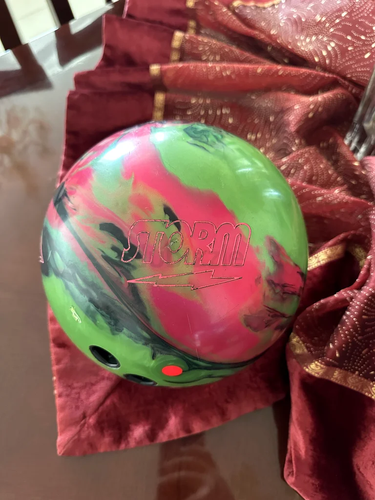 Storm Bowling Ball63169465647363116