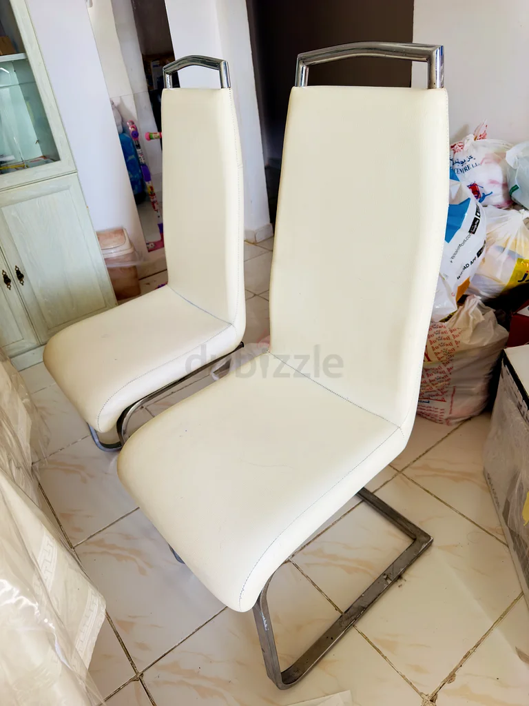 Dining Table with 6 Chairs – Great Deal!62864707890819114