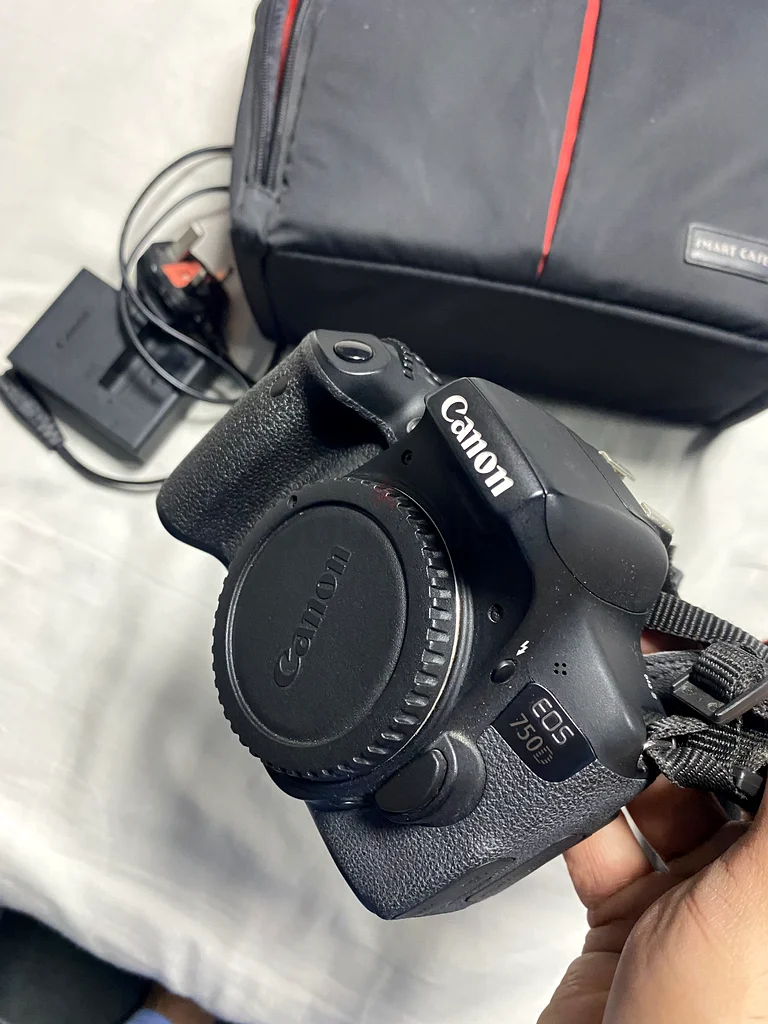 Canon EOS 750D63174322641155113