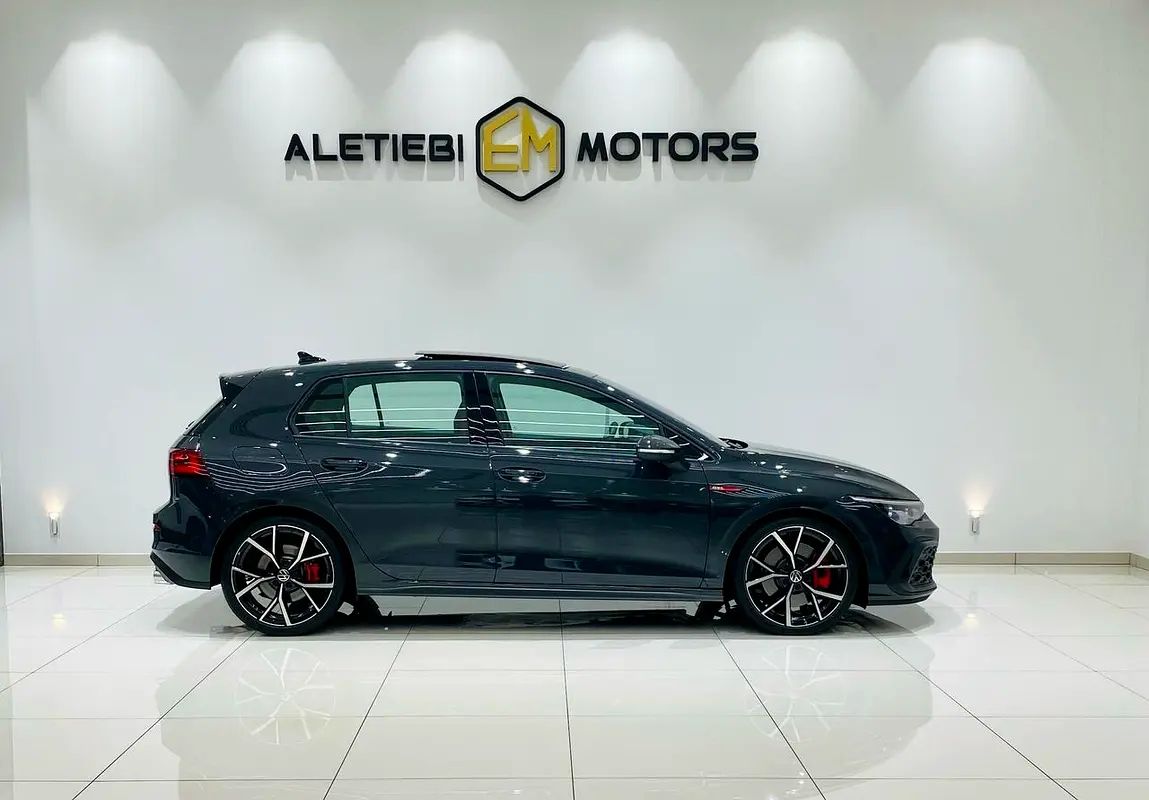 Volkswagen Golf GTI 2024