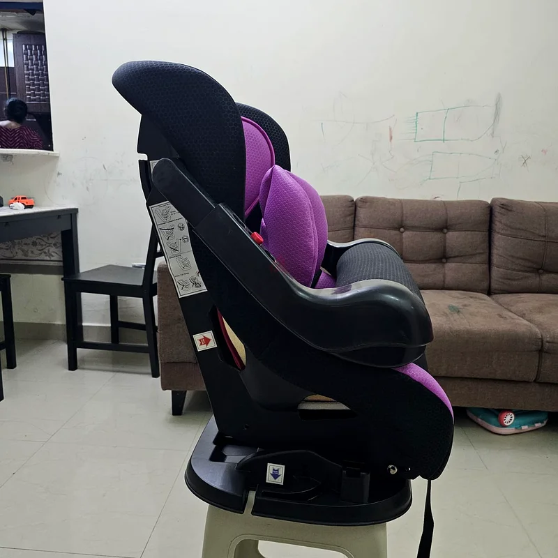 مقعد سيارة63204865715075111