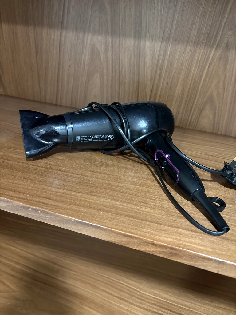 Powerful Philips hair dryer63244212681089111